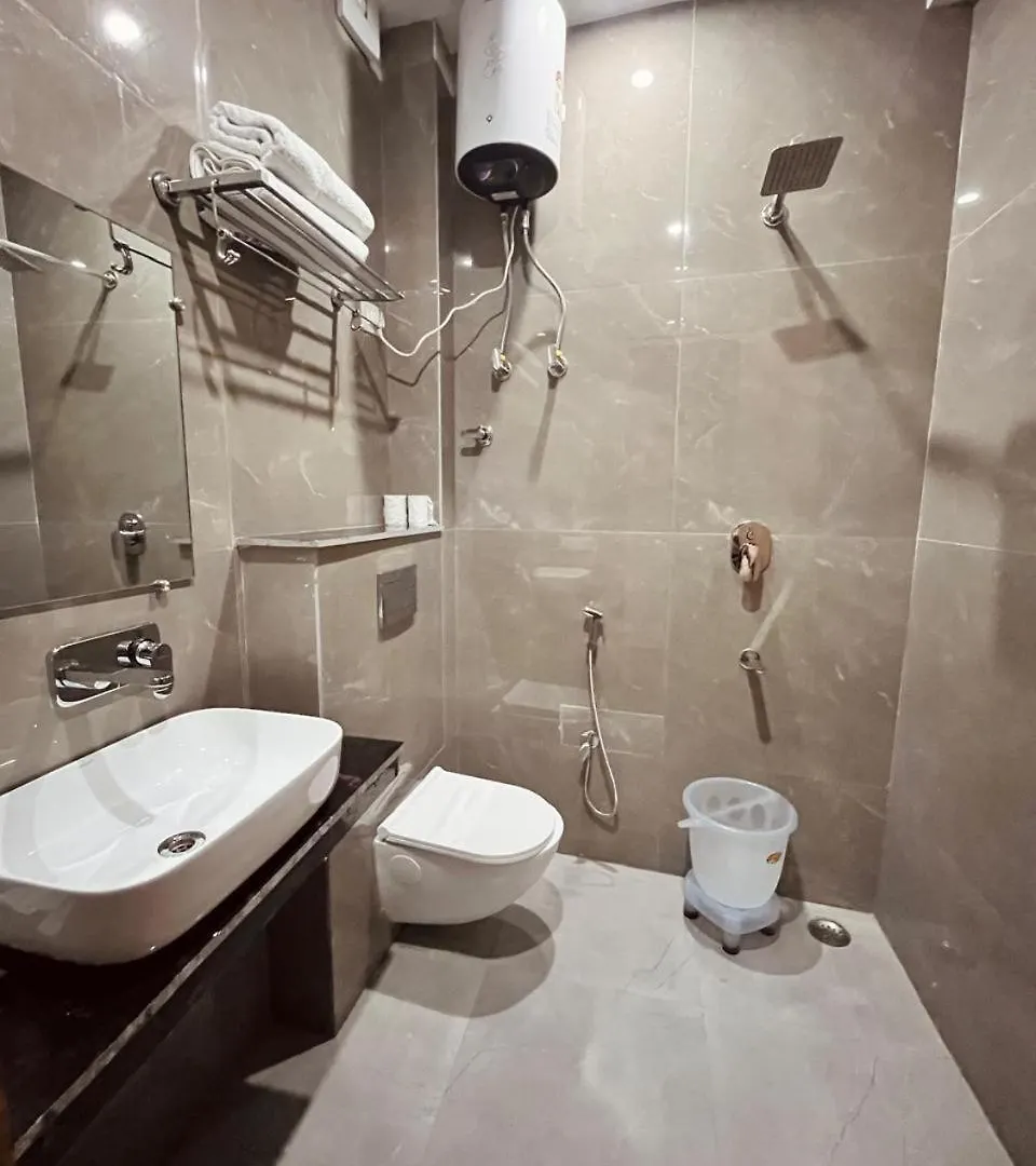 Hotel The Rise At Delhi Airport New Delhi