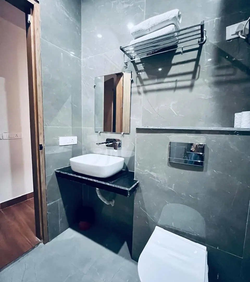 Hotel The Rise At Delhi Airport New Delhi